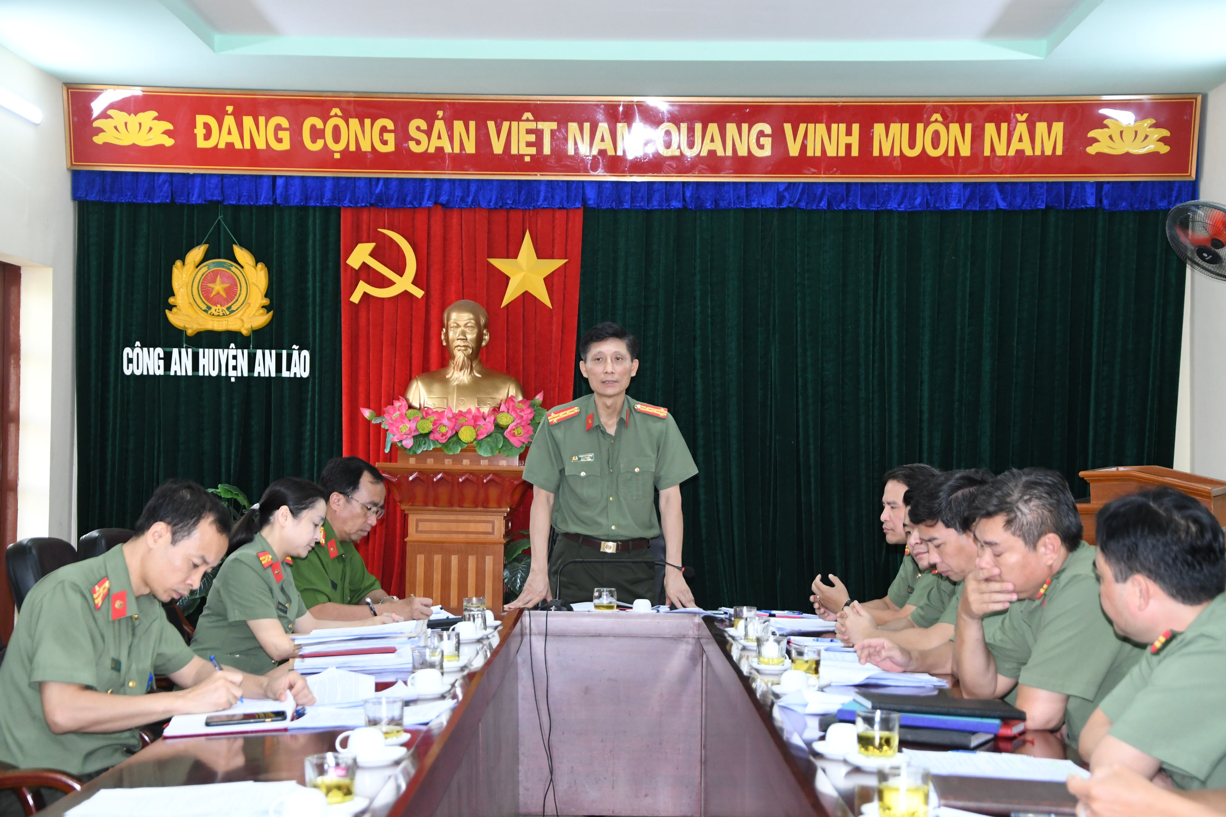 Lãnh đạo Công an thành phố kiểm tra công tác Công an 6 tháng tại Công an huyện An Lão